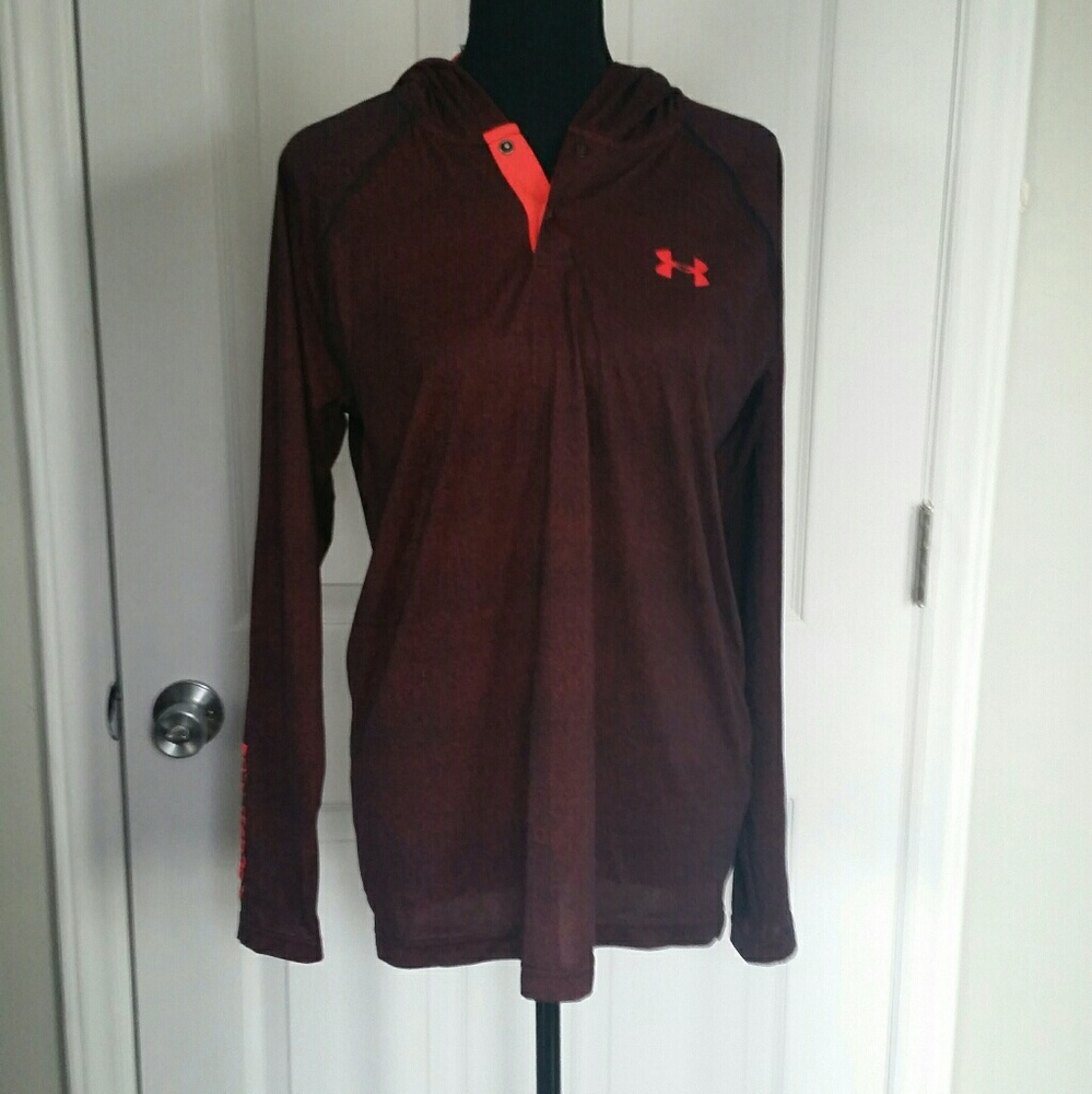 Under Armour Hoodie Pullover Size small